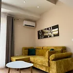 Apartment Haris *