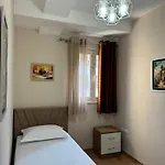 Haris * Tirana